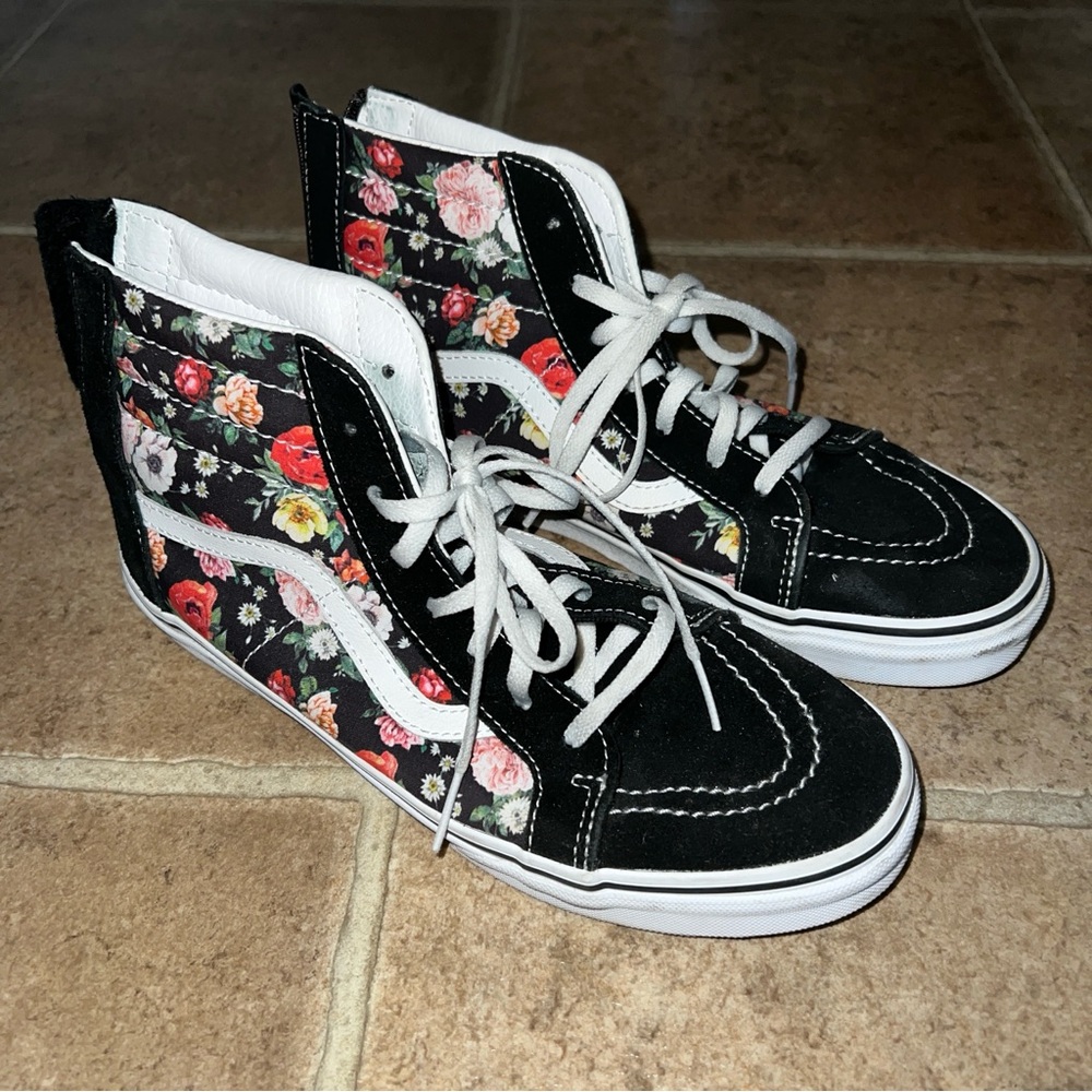 Floral Hi Top Vans Shoes (kids 7 / mens size 7)